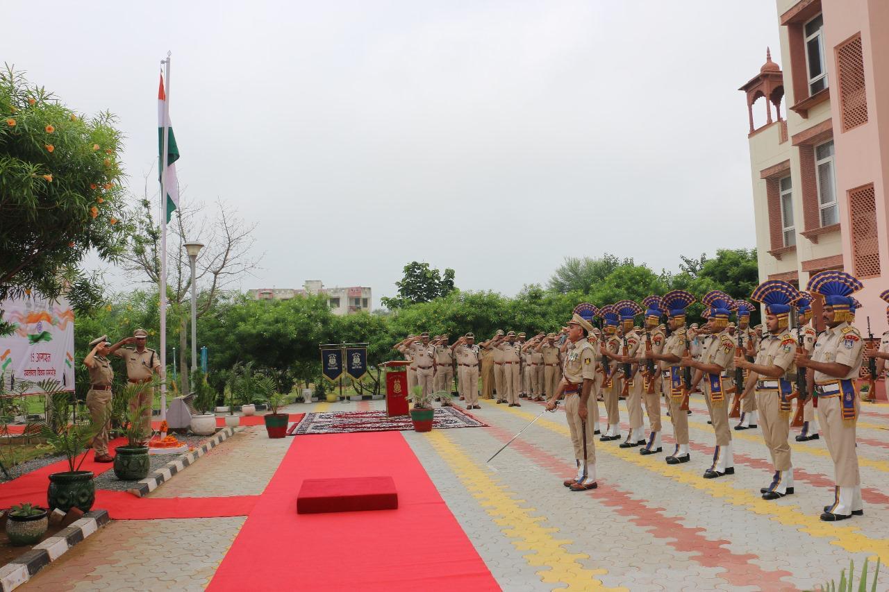   राजस्थान सेक्टर में स्वतंत्रता दिवस मनाया गया ।