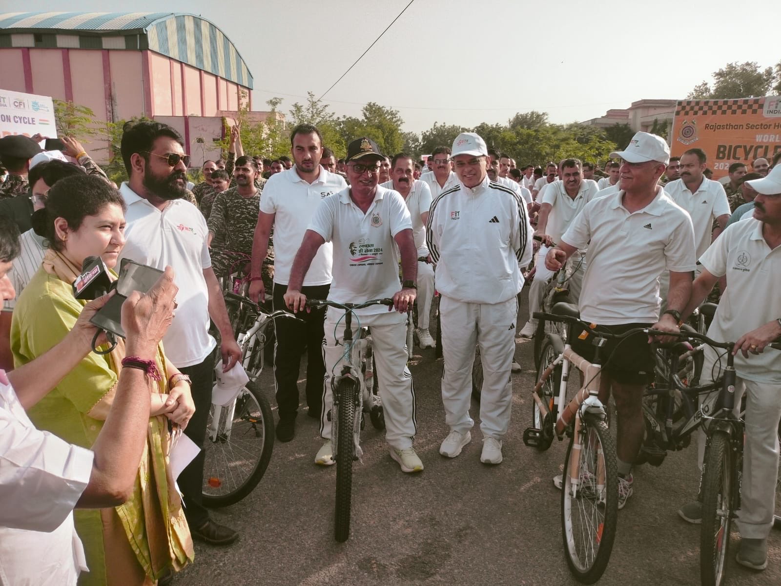   CYCLE RALLY