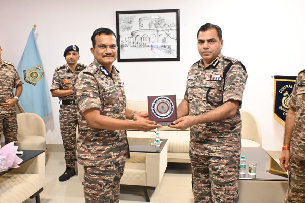   FAREWELL CEREMONY OF SH SUNIL KUMAR YADAV, DIG, CZ RAIPUR 