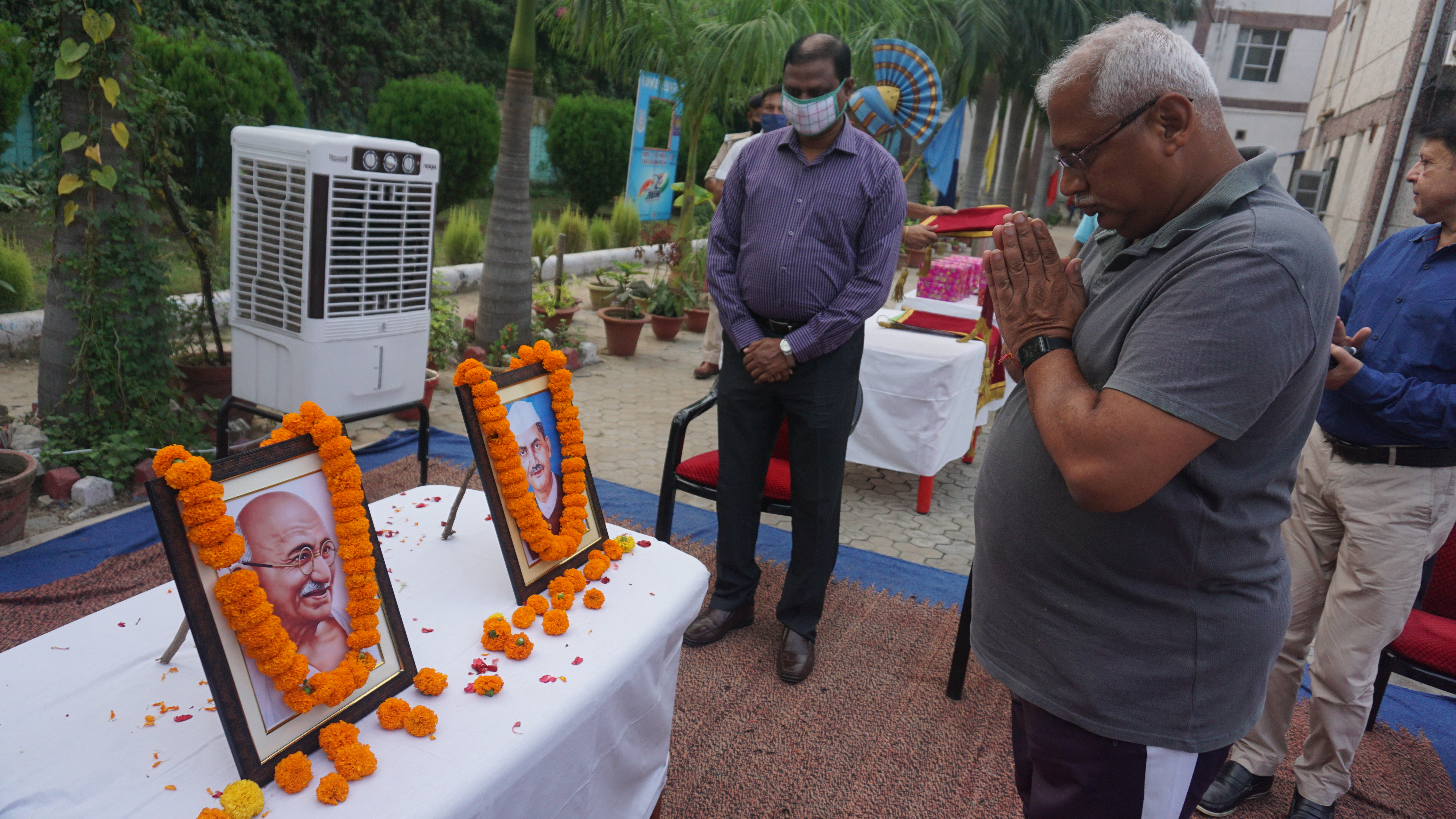   GANDHI JAYANTI (2 OCT)