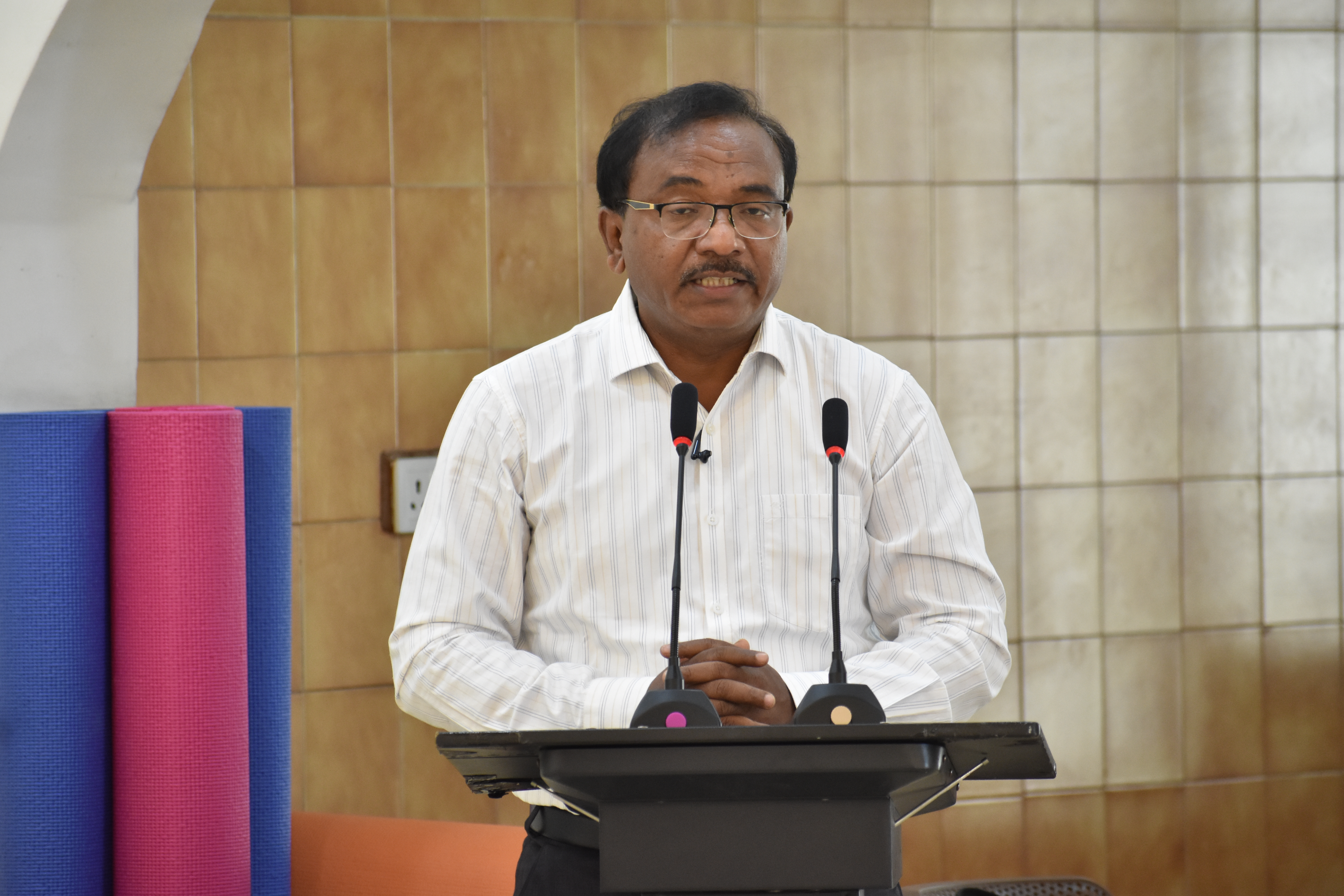   सुश्री अर्पिता रॉय योग ट्रेनर ने एनसीडीई जीसी रंगा रेड्डी में 6 वें बैच के दिव्यांग योद्धाओं को योग सिखाया