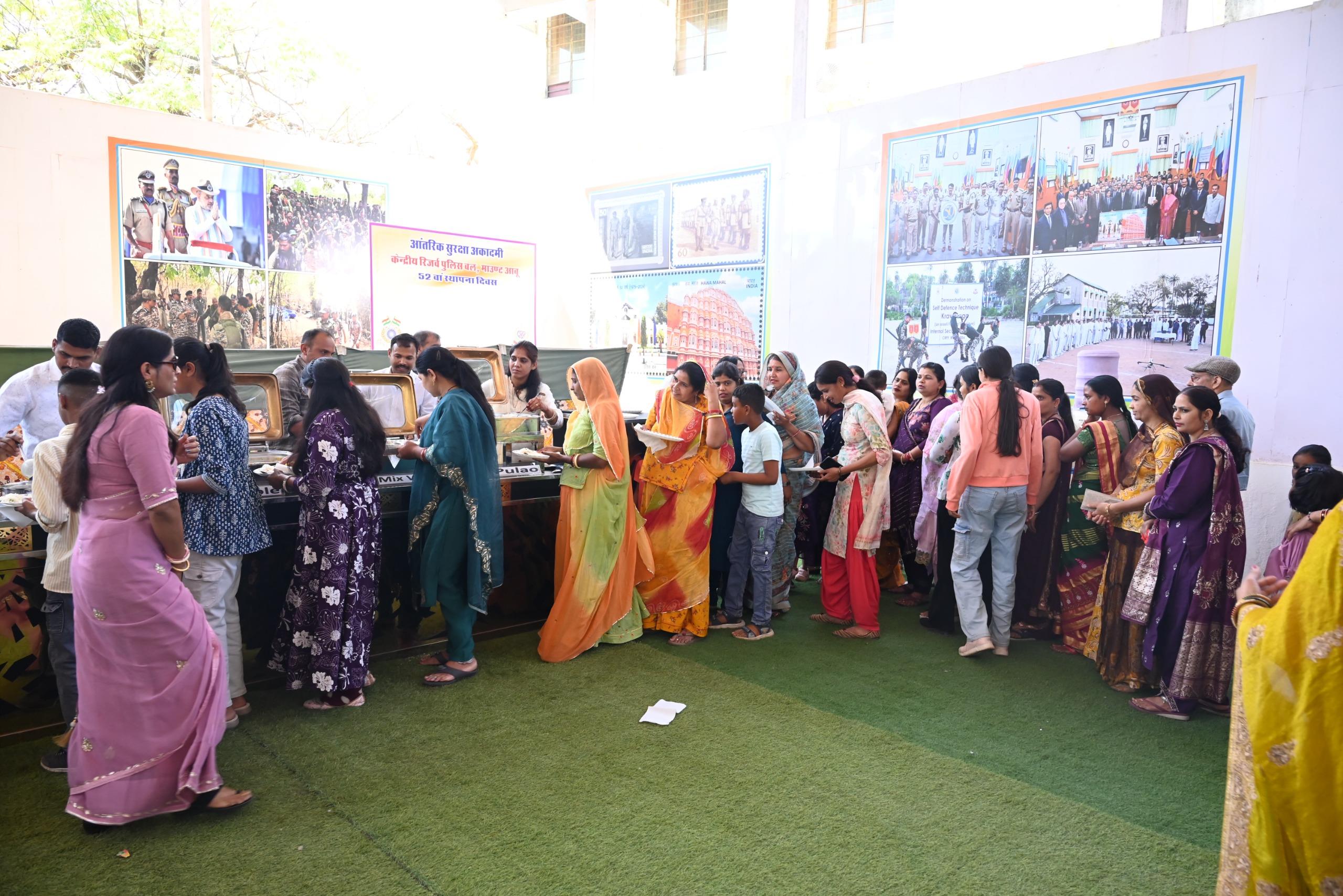   आईएसए ने 21 जून 25 को योगा फॉर वन अर्थ थीम पर अंतर्राष्ट्रीय योग दिवस मनाया