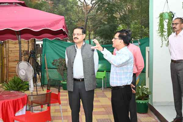   2 सिग्नल बटालियन का दौरा