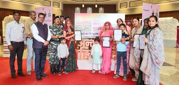   आरआईसी जयपुर में अंतर्राष्ट्रीय महिला दिवस के अवसर पर पुलवामा शहीद की वीर नारी को निःशुल्क फ्लैट दिए गए
